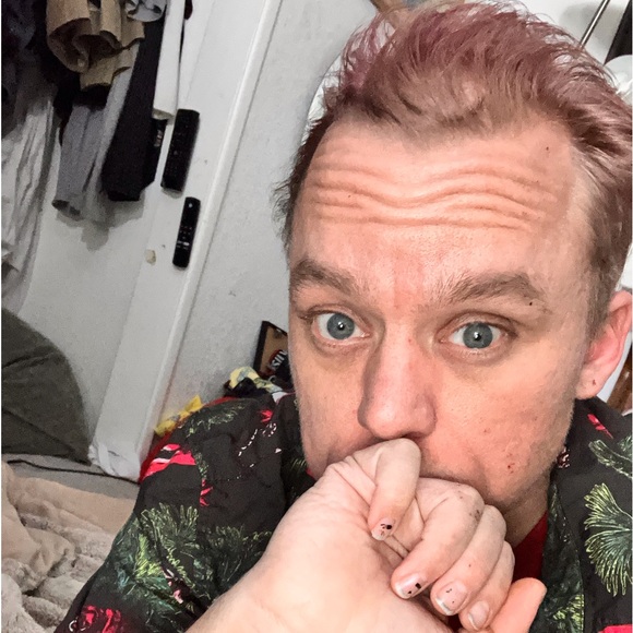 Meet your Posher, Edd - Picture 2 of 3